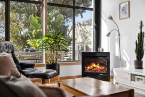 Jan Juc Garden Sanctuary Steps from the Surf