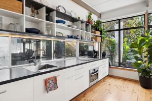 Jan Juc Garden Sanctuary Steps from the Surf