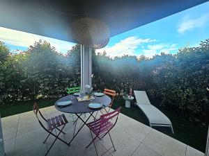 Appartements Magnifique T3 neuf, jardin, piscine, 5' de la mer : photos des chambres