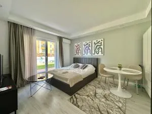 Single Room A003 StayInn by Cosmopolis @pool @garden - Dascălu