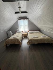 Боброва-Хата