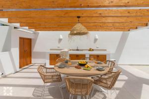 Villa Jupiter by Abahana Villas