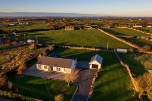 Idyllic, 5 Star Family Home with Panoramic Views, Kinvara on the Wild Atlantic Way