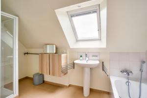 Maisons de vacances A 900m des plages- Maison pour 7 : photos des chambres