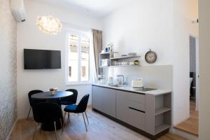 LV Vatican boutique apartment