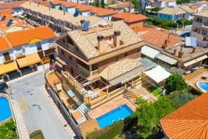 Villa Luis R - Los Carballos