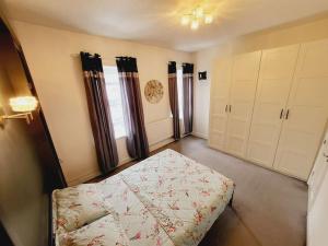 Modern 3-bedroom home with lovely garden