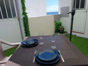 Studio avec terrasse et vue mer