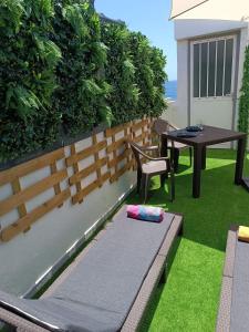 Studio avec terrasse et vue mer