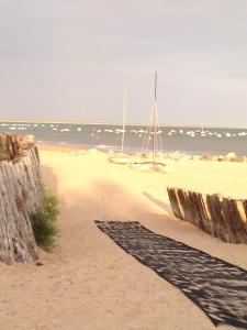 VILLA Le Refuge Piscine chauffée 300 m plage