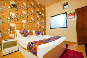 Via The Imperial Green