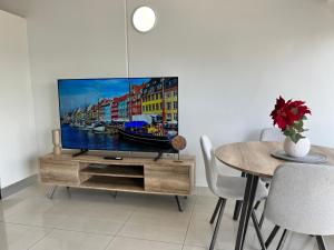 Marina View Holiday Apartment - Beautiful Views