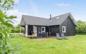 Three-Bedroom Holiday Home In Hemmet