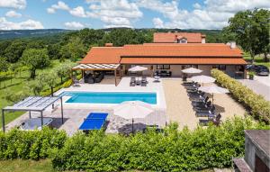 4 Bedroom Lovely Home In Labin