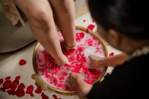 Marriott Executive Apartment - Lakeside Chalet, Mumbai