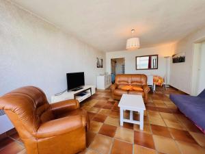 Quiberon: Appartement 3 pièces, 6 pers, balcon vue sur le port, animaux acceptés - FR-1-478-16