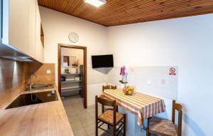 Nice Apartment In Medulin With Kitchen