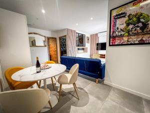 Appartements Porticcio Vacations - Terrasse, Piscine, Jacuzzi, Clim - by TGB : photos des chambres