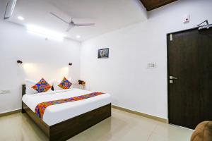 FabHotel VKs - Nr UMCC Shahpur, Jeedimetla