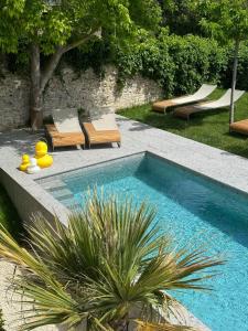 Le Pavillon M, Piscine et Spa au pied du château, Petit-Déjeuner inclus, Parking privé