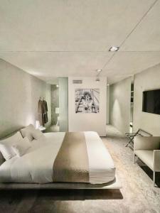 Le Pavillon M, Piscine et Spa au pied du château, Petit-Déjeuner inclus, Parking privé