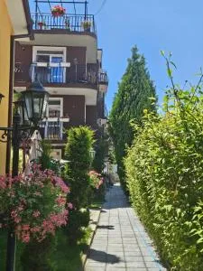 Guest House Ivy - 阿赫洛伊