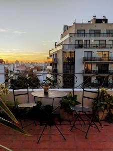Studio Buenos Aires Love by CRE