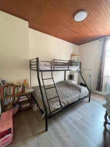 Maisons de vacances Maison de pecheur proche du port,plage et commerces chez SAJA : photos des chambres