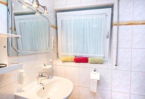 Souterrain-Wohnung mit eigener Terrasse