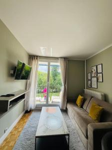 Proche Château de Versailles avec balcon vu sur une forêt et parking gratuit pour 5 personnes maximum