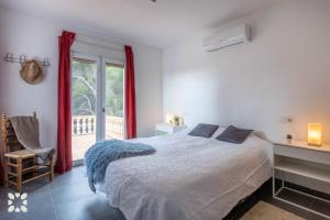 Villa La Morena by Abahana Villas