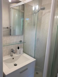 Appartements Haut de jardin dans une maison : Appartement 1 Chambre