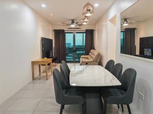 Meritus Premium Home Suite 8 Pax