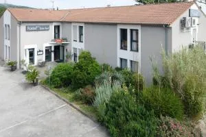 科特南酒店 - Granges-lès-Valence