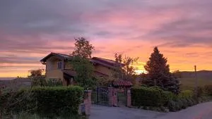 Casa Arcobaleno apartments-Room holiday home - Diano dʼAlba