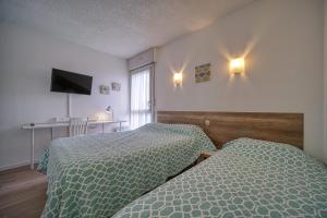 Hotels Hotel Cote Sud : photos des chambres