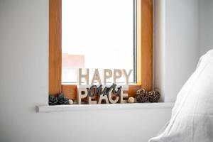 Central Piccadilly Luxury Three Bedroom Apartment