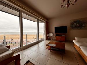 BEACHVIEW and PARKING