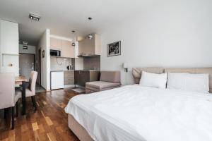 Central studio by In Property