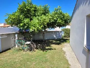 maison avec jardin au calme - Le Trait dʼUnion