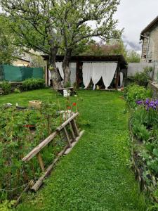 Appartements studio ensoleille avec jardin pour 2 a Monetier : photos des chambres