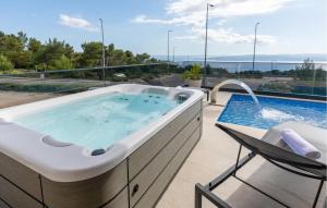 4 Bedroom Lovely Home In Bast 