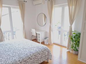 Rooms and Apartments Robert