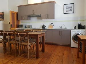 The Heritage - located in in the center of Glenelg - 4hvězdičkové hotely ve městě Glenelg