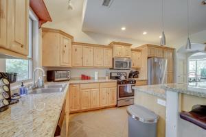 Red Rock State Park Views Sedona Home with Fire Pit