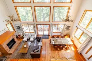 Unreal Value - Luxe 4BR Cabin with Hot Tub and Fire Pit - Summit Park