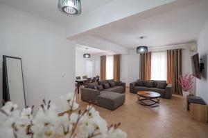 Hoteleks Inn & Suites