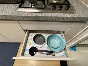 DHeights Monterrace Clark Studio with Kitchen Overlooking Balcony