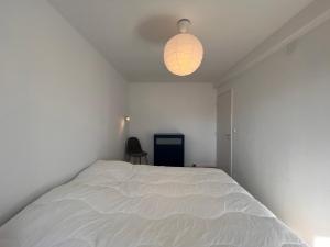 Maisons de vacances Maison moderne a 400m de la plage avec terrasses et equipements complets a St-Jean-de-Luz - FR-1-239-878 : photos des chambres