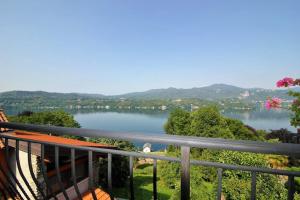 Giglio vista lago dOrta con vasca idro